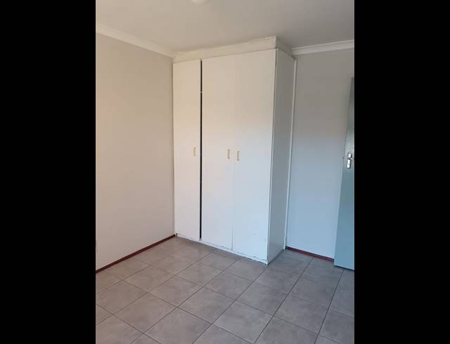 1 BEDROOM PROPERTY TO RENT IN WINDSOR PARK